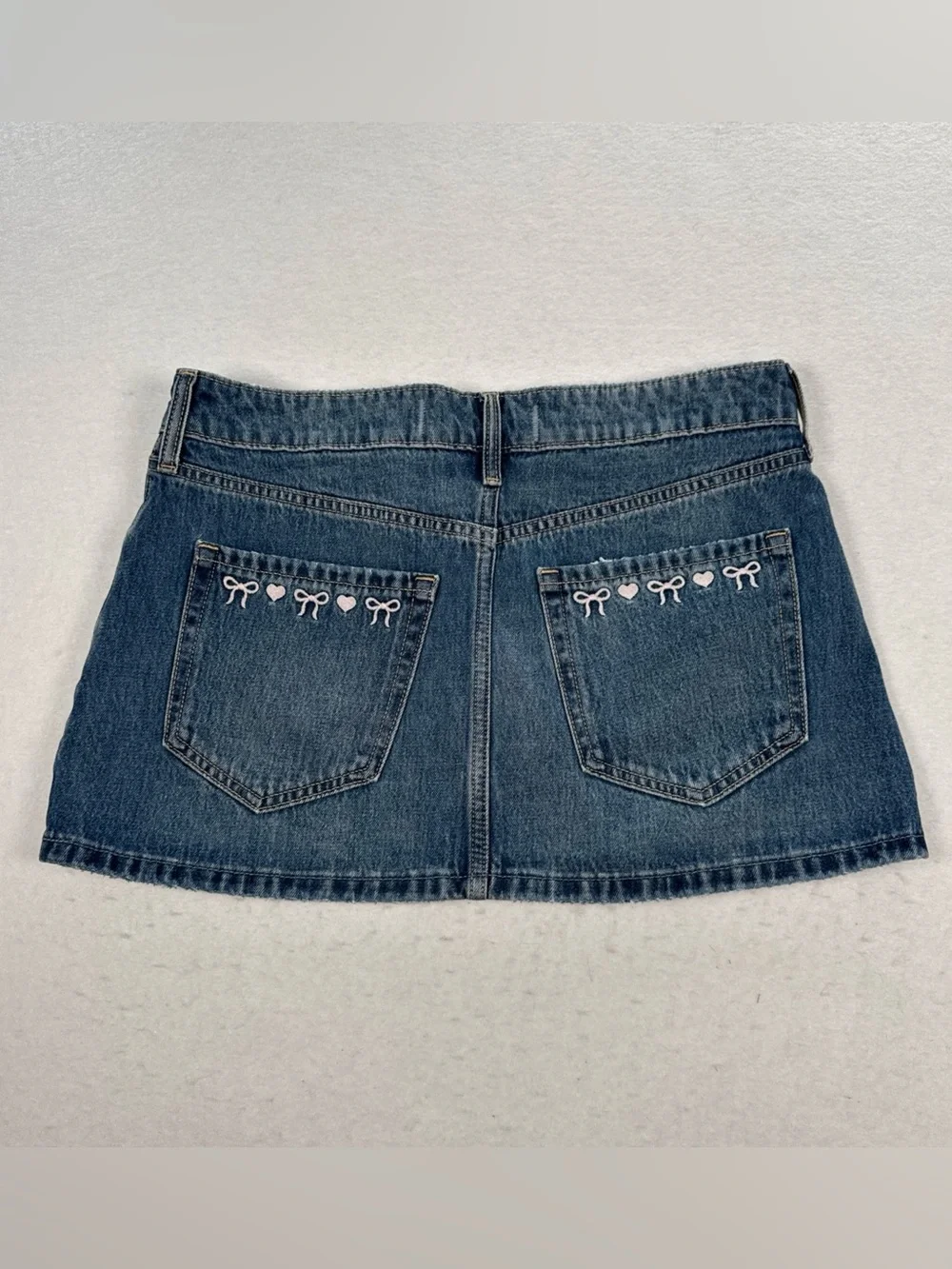 Hollister Denim Mini Skirt Size W28 With Inner Shorts Bows & Hearts Jean
